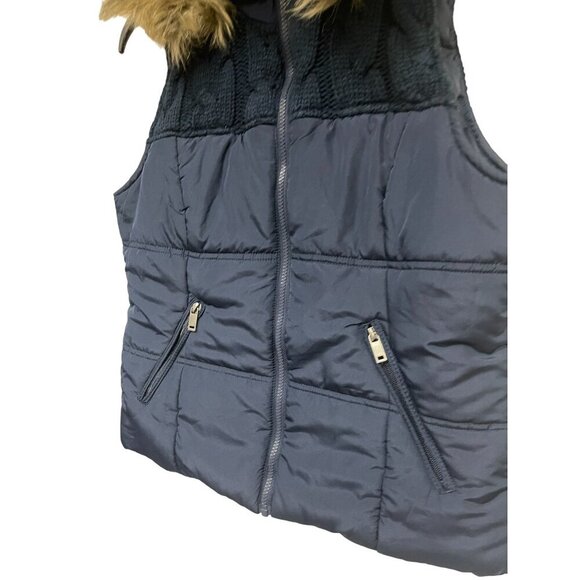 Maurices Navy Blue Hooded Puffer Vest Faux Fur Trim & Cable Knit Yoke Size‎ Med - Picture 2 of 9